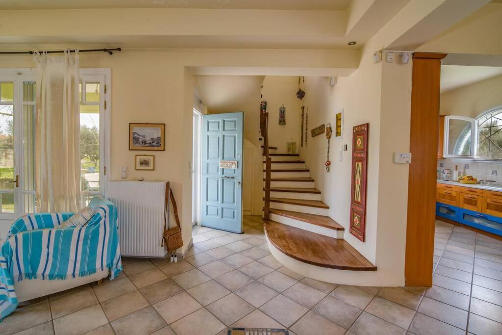 The Cottage House Romírion Buitenkant foto